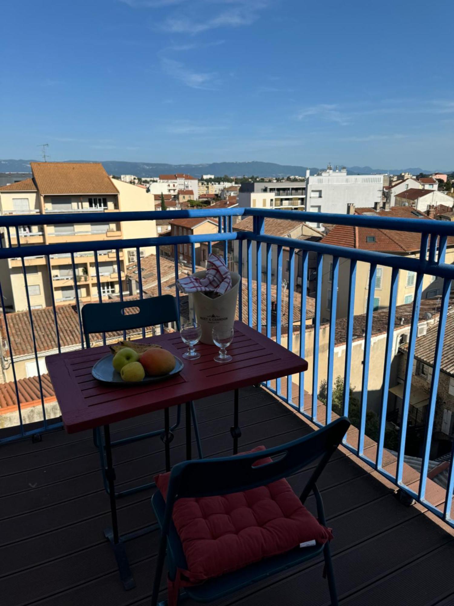 Appartement Terrasse Au Coeur De Valence 54 Exterior foto